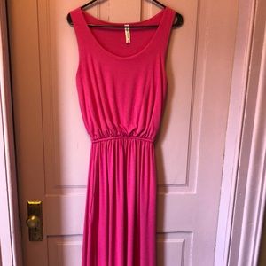 Size small pink maxi dress. Long!! Fun summer dress for work or play.